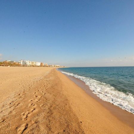 Homeholidaysrentals Lorraine Малграт де Мар Екстериор снимка