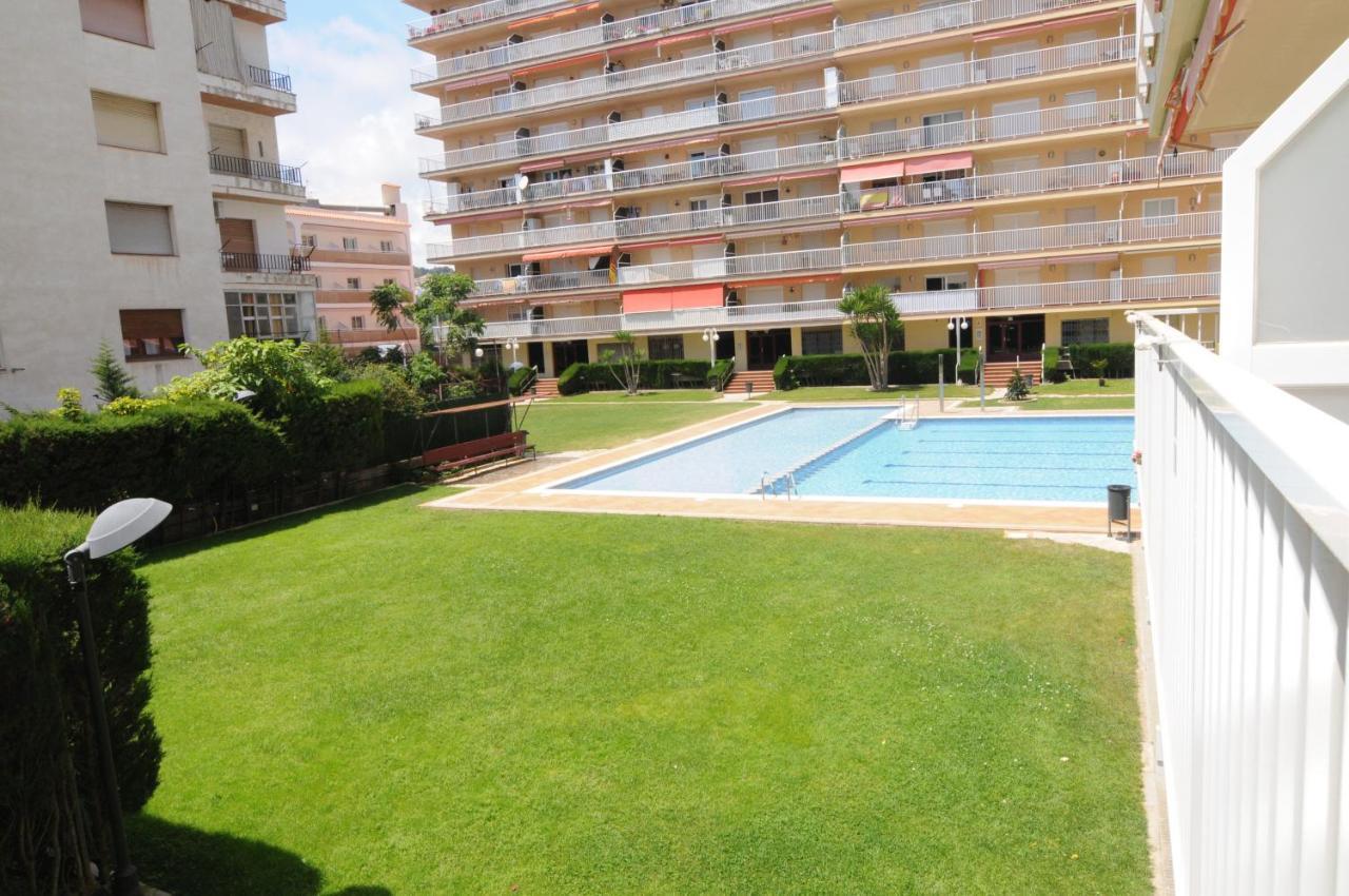 Homeholidaysrentals Lorraine Малграт де Мар Екстериор снимка